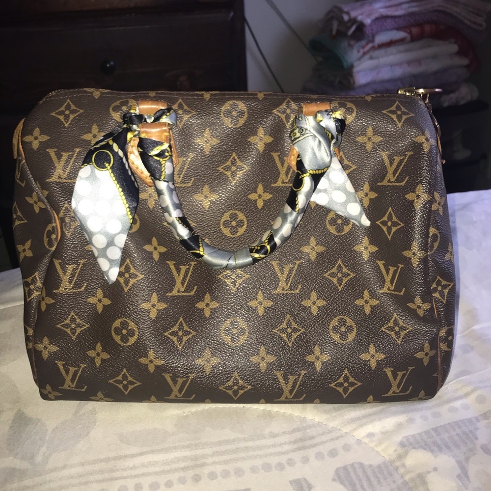 Authentic Louis Vuitton speedy 30